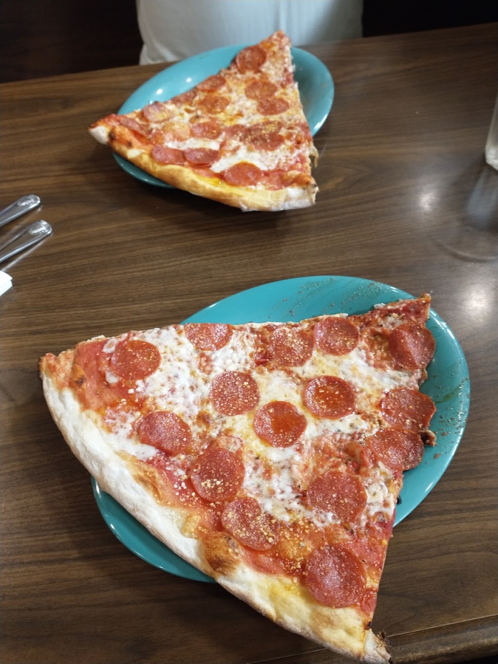 Joey Novas Pizzeria | 5655 Manitou Rd, Excelsior, MN 55331, USA | Phone: (952) 405-2700