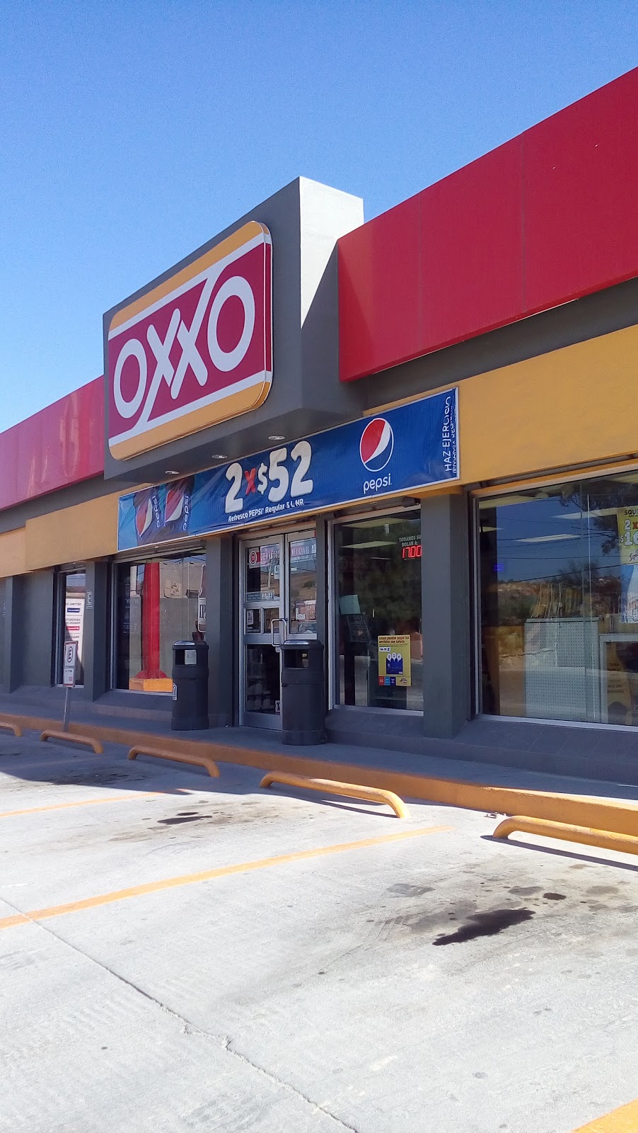 OXXO | Cam. Martin S/N, Cuesta Blanca, 22650 Tijuana, B.C., Mexico | Phone: 81 8320 2020