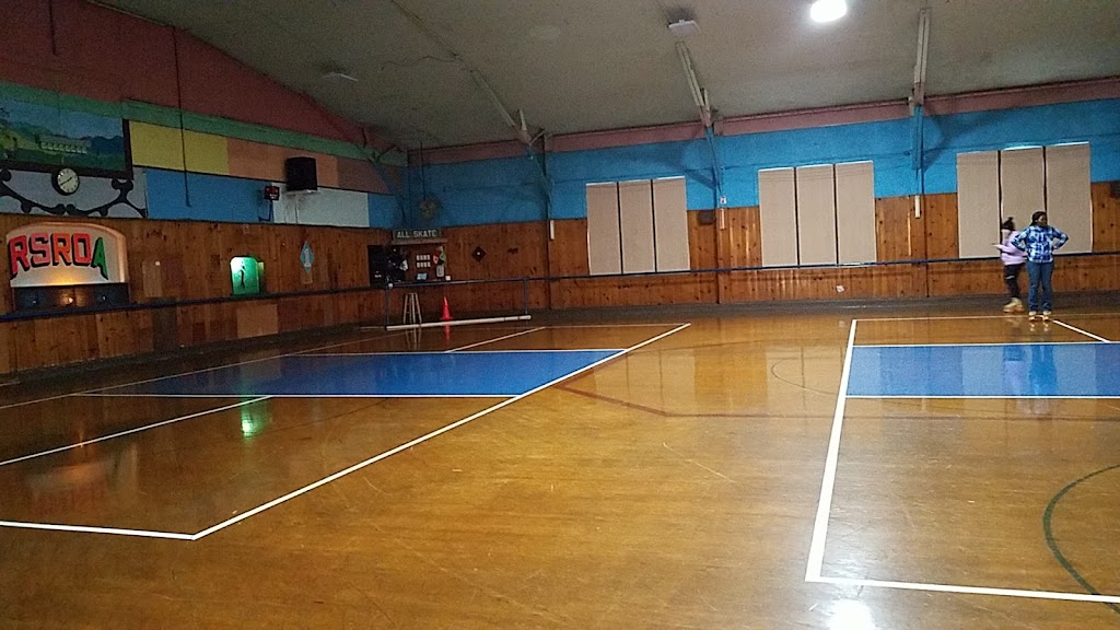 Joycrest Skating Rink | 1570 Lake St, Elmira, NY 14901, USA | Phone: (607) 732-0494