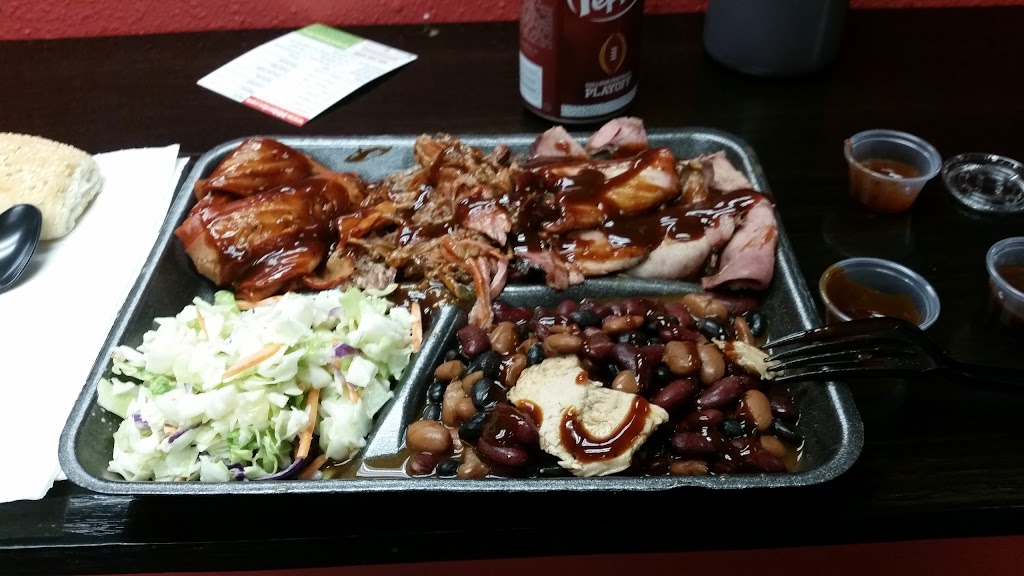 Maw n Paw BBQ | 2686 N Clovis Ave #101, Fresno, CA 93727, USA | Phone: (559) 348-9559