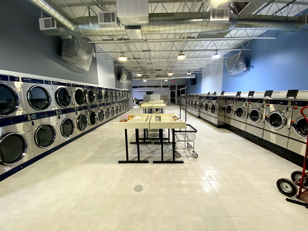 Crowley Laundromat | 101 N Crowley Rd Suite 300, Crowley, TX 76036, USA | Phone: (682) 209-4866