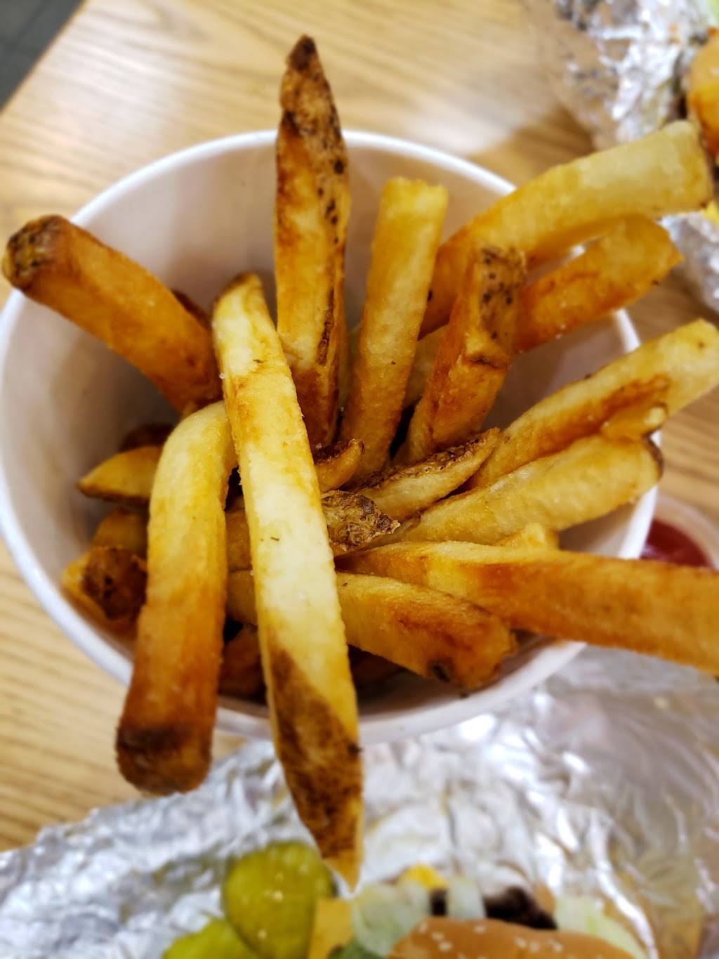 Five Guys | 195 Creekside Crossing, New Braunfels, TX 78130, USA | Phone: (830) 620-9655