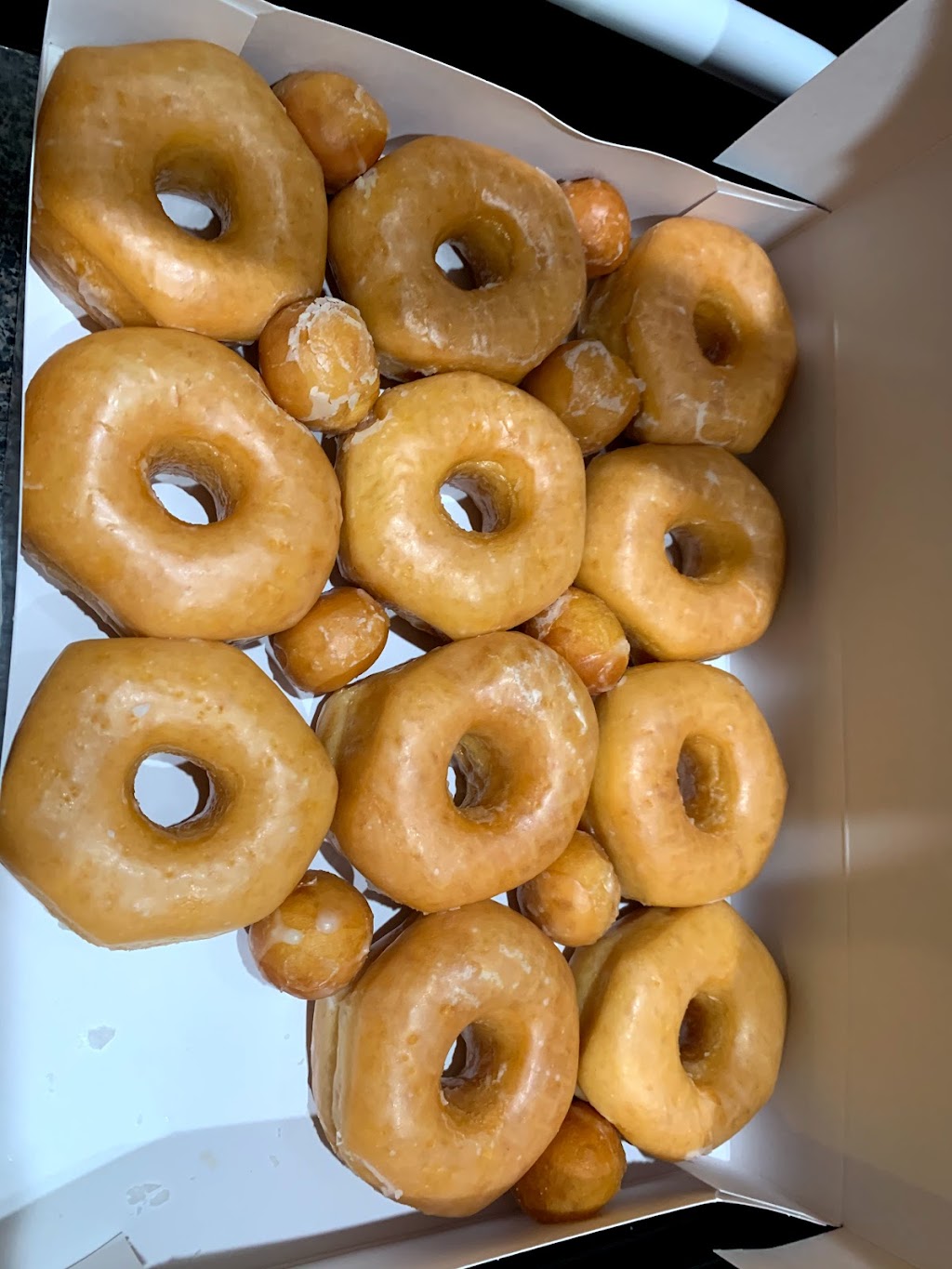 American Donuts | 3480 S Carrier Pkwy #160, Grand Prairie, TX 75052, USA | Phone: (972) 237-9243