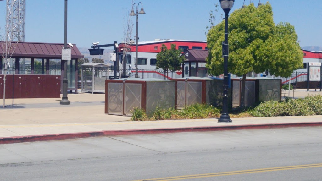 BikeLink: Santa Clara Station | 1001 Railroad Ave, Santa Clara, CA 95050 | Phone: (888) 540-0546