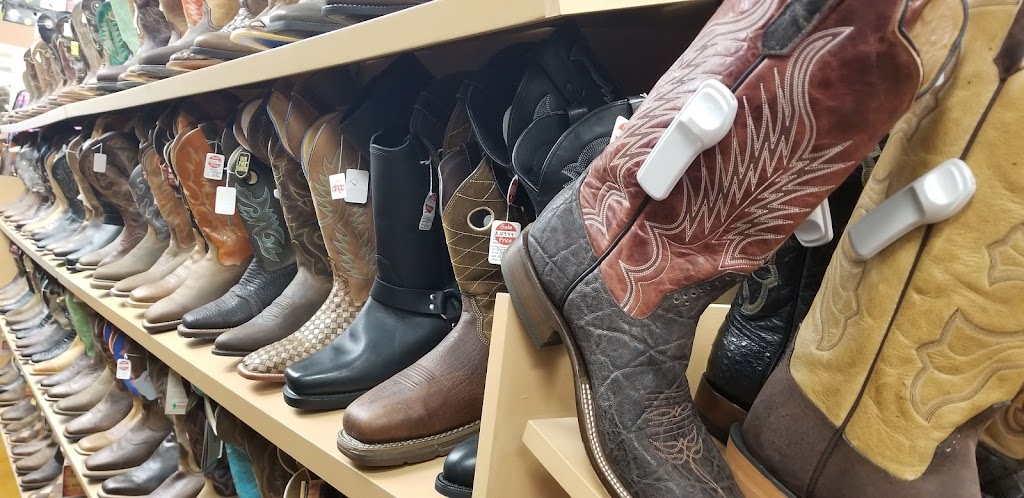 Billys Western Wear | 1490 S Main St, Boerne, TX 78006, USA | Phone: (830) 249-3843