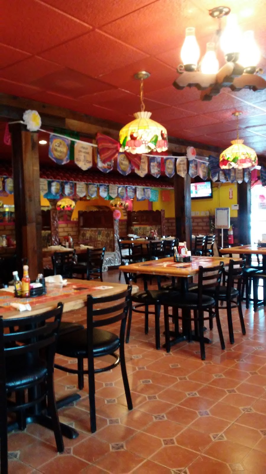 Los Rancheros Mexican Grill Forestdale | 1420 Forestdale Blvd, Birmingham, AL 35214, USA | Phone: (205) 730-1947