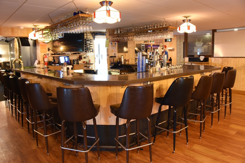 Quindts Towne Lounge Restaurant & Bar | 441 South Blvd, Baraboo, WI 53913, USA | Phone: (608) 356-6950