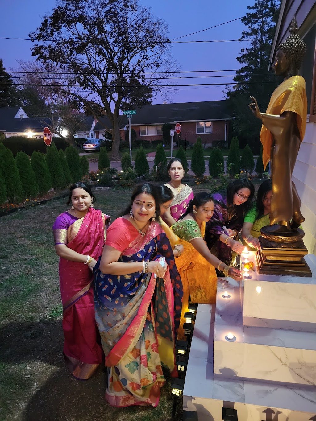 Brahma Vihāra Meditation Center | 26 Hicksville Rd, Westbury, NY 11590, USA | Phone: (646) 600-0385