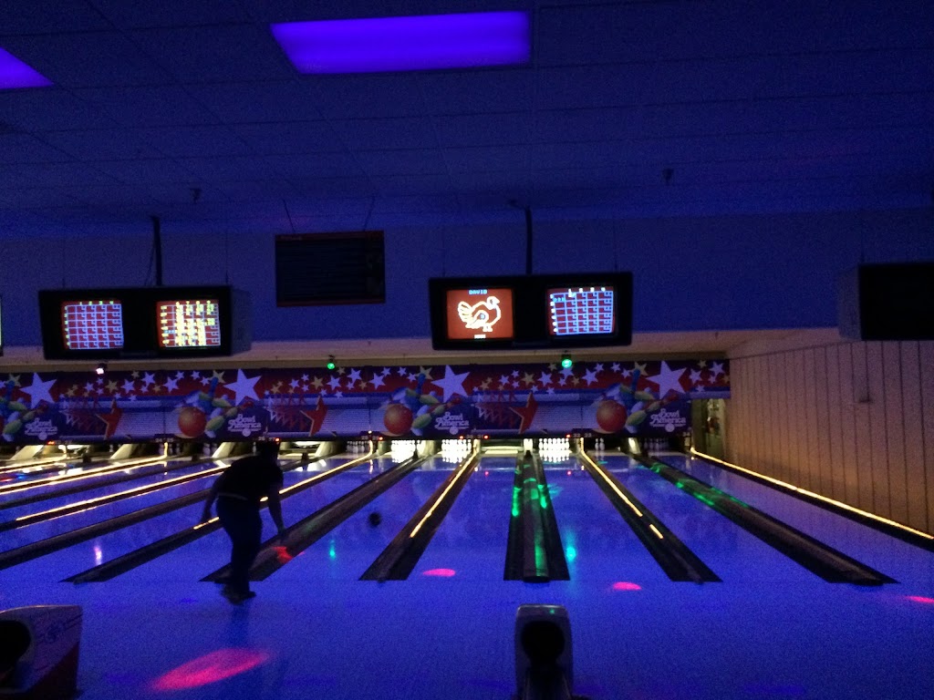 Bowl America Burke | 5615 Guinea Rd, Burke, VA 22015, USA | Phone: (703) 425-9303