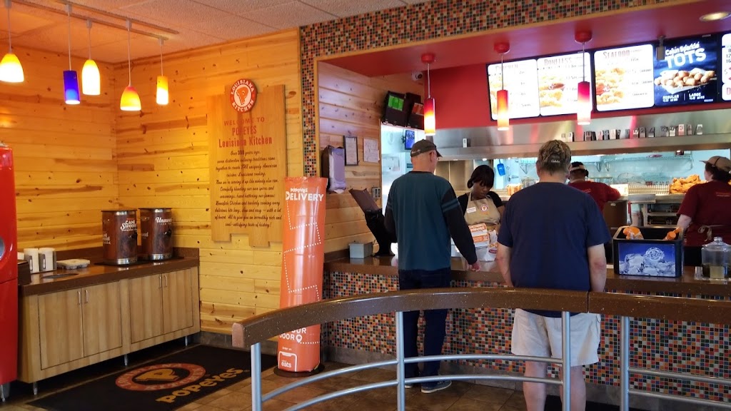 Popeyes Louisiana Kitchen | 20 N Main St, Manville, NJ 08835, USA | Phone: (908) 393-9792