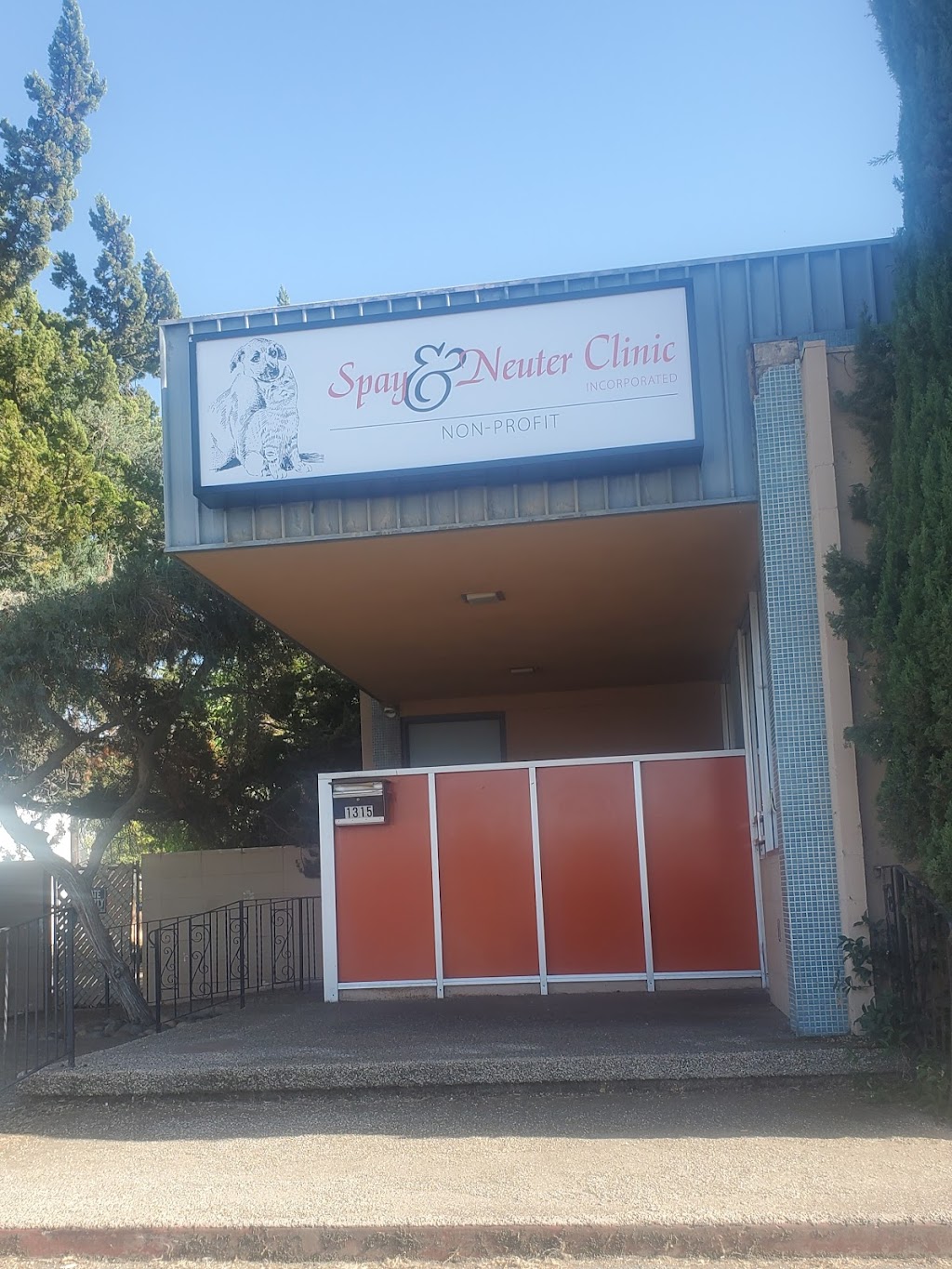 Non Profit Spay & Neuter Clinic | 1315 W Olive Ave, Porterville, CA 93257, USA | Phone: (559) 615-1116