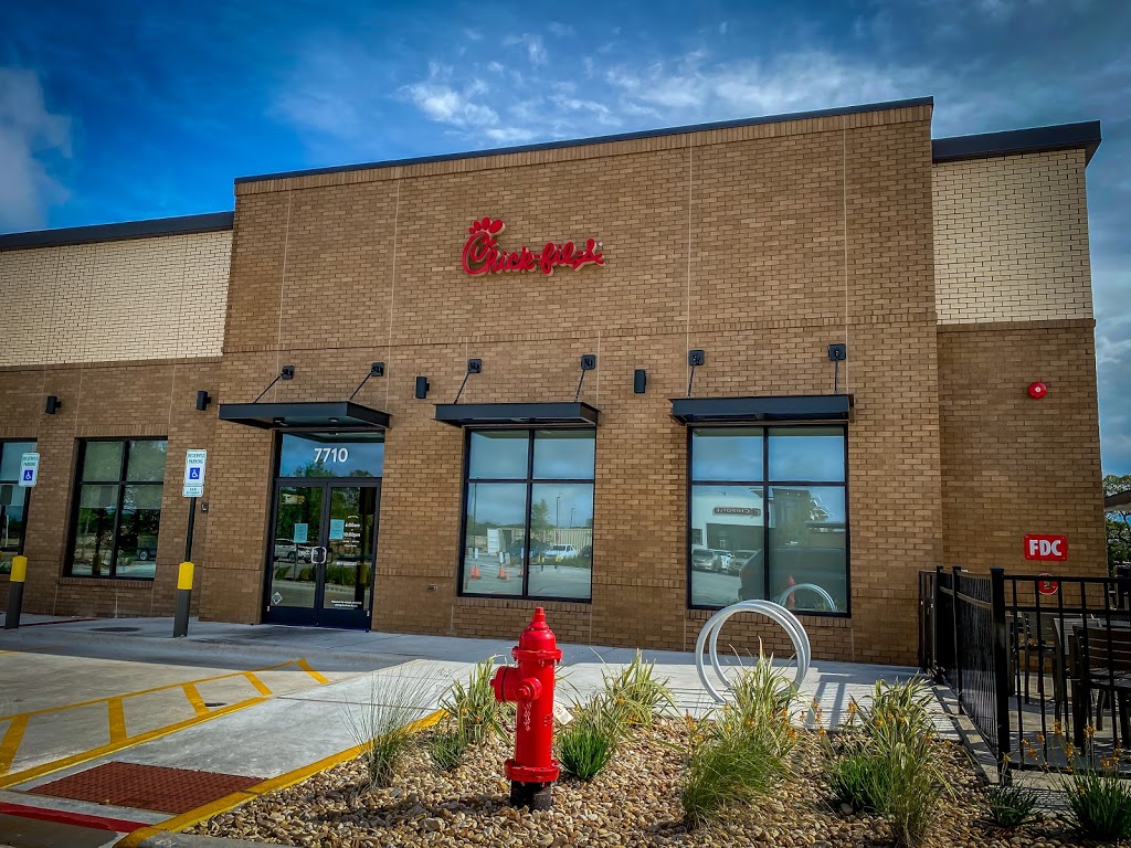 Chick-fil-A Four Points | 7710 N FM 620 Bldg. 9, Austin, TX 78726, USA | Phone: (512) 219-9082