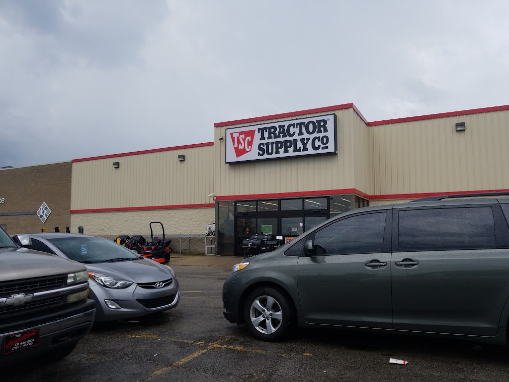 Tractor Supply Co. | 856 Eastern Bypass, Richmond, KY 40475 | Phone: (859) 623-0034