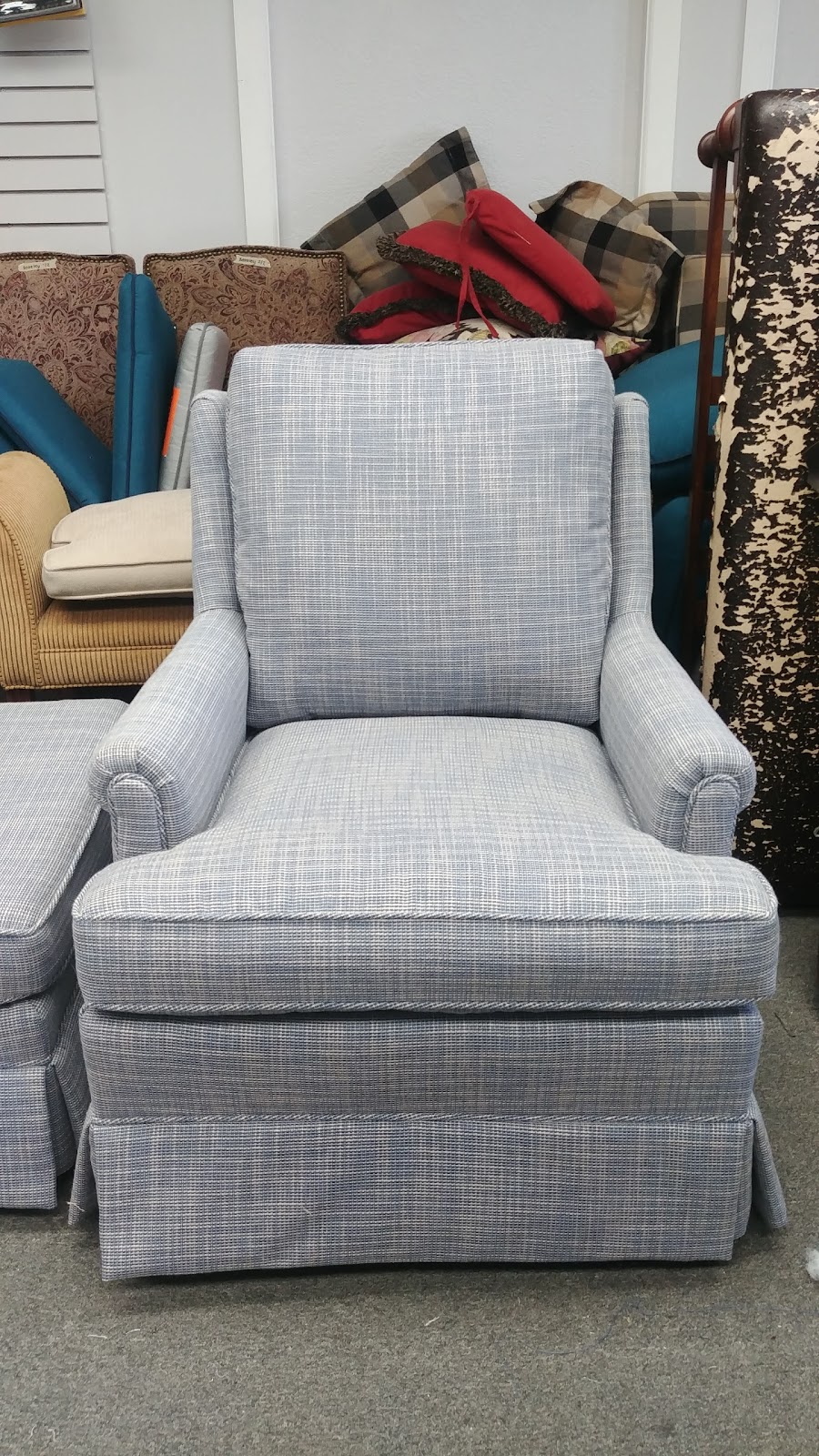 Walts Upholstery, Inc. | 115 Dennison Rd, Lutz, FL 33548, USA | Phone: (813) 949-4399