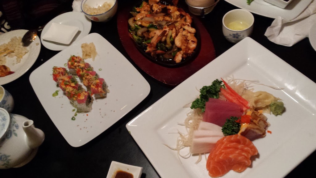 Hako Sushi | 2603 Glenwood Ave #155, Raleigh, NC 27608, USA | Phone: (919) 235-0589