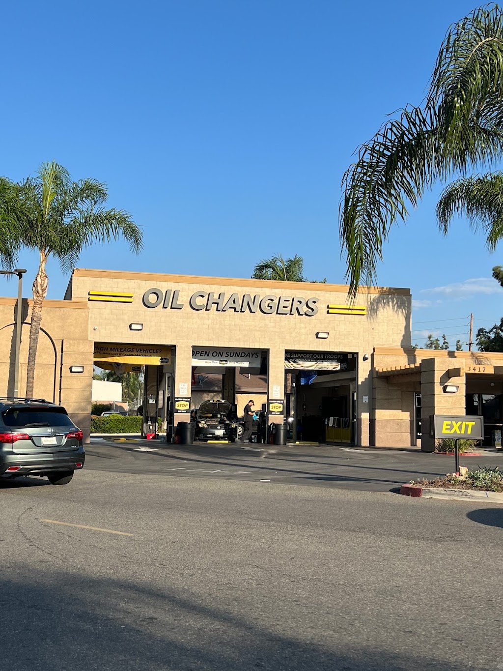 Oil Changers | 3417 Arlington Ave, Riverside, CA 92506 | Phone: (951) 289-9191