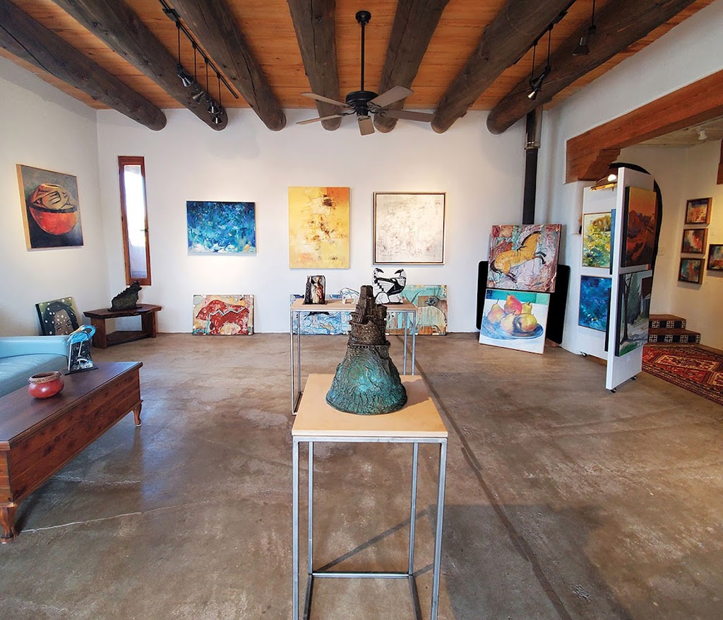 Hat Ranch Gallery | 27 San Marcos Rd W, Santa Fe, NM 87508, USA | Phone: (505) 424-3391