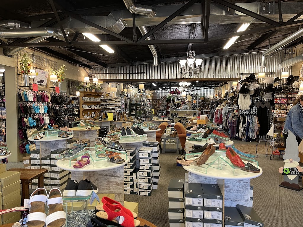 Paisley Cow LLC | 2168 US-12, Baldwin, WI 54002, USA | Phone: (715) 977-2035