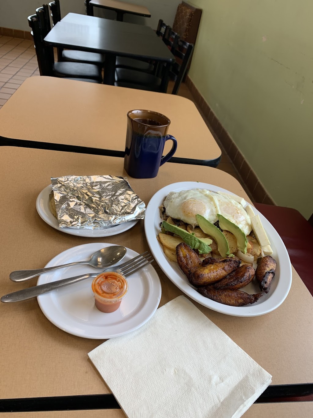 Antojitos La Mexicana | 7915 Waterloo Rd, Jessup, MD 20794, USA | Phone: (410) 799-0999