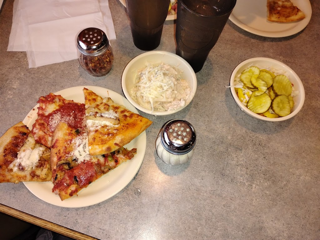 Fort Ball Pizza Palace Fremont | 1307 W State St, Fremont, OH 43420, USA | Phone: (419) 334-7800