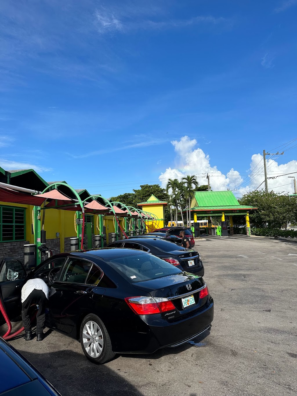 Green Light Car Wash- Lauderhill | 1890 FL-7, Lauderhill, FL 33313, USA | Phone: (954) 368-4903