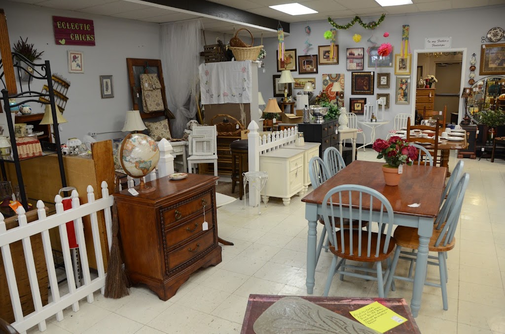 Room Swap Consignments | 1023 E Main St, Plainfield, IN 46168, USA | Phone: (317) 406-3065