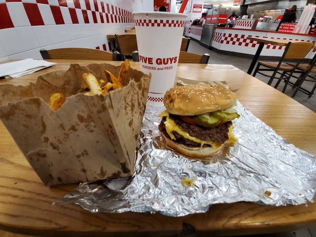 Five Guys | 1217 N Battlefield Blvd, Chesapeake, VA 23320, USA | Phone: (757) 382-0070