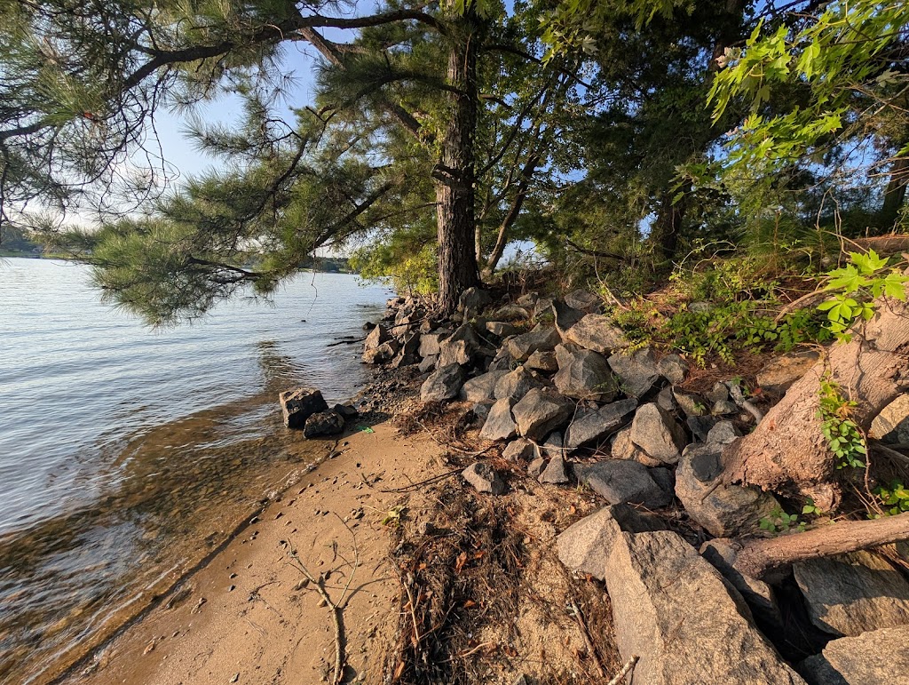 Young Deer Boat Ramp | 7300 Heard Rd, Cumming, GA 30041, USA | Phone: (770) 781-2215