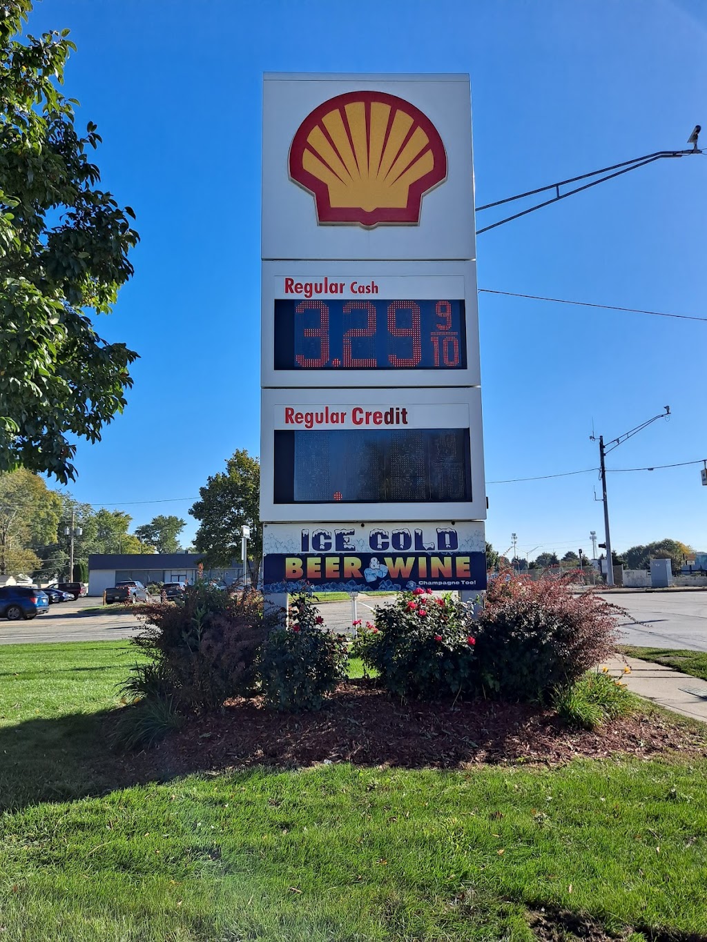 Shell | 27027 Schoenherr Rd, Warren, MI 48088, USA | Phone: (586) 756-6797