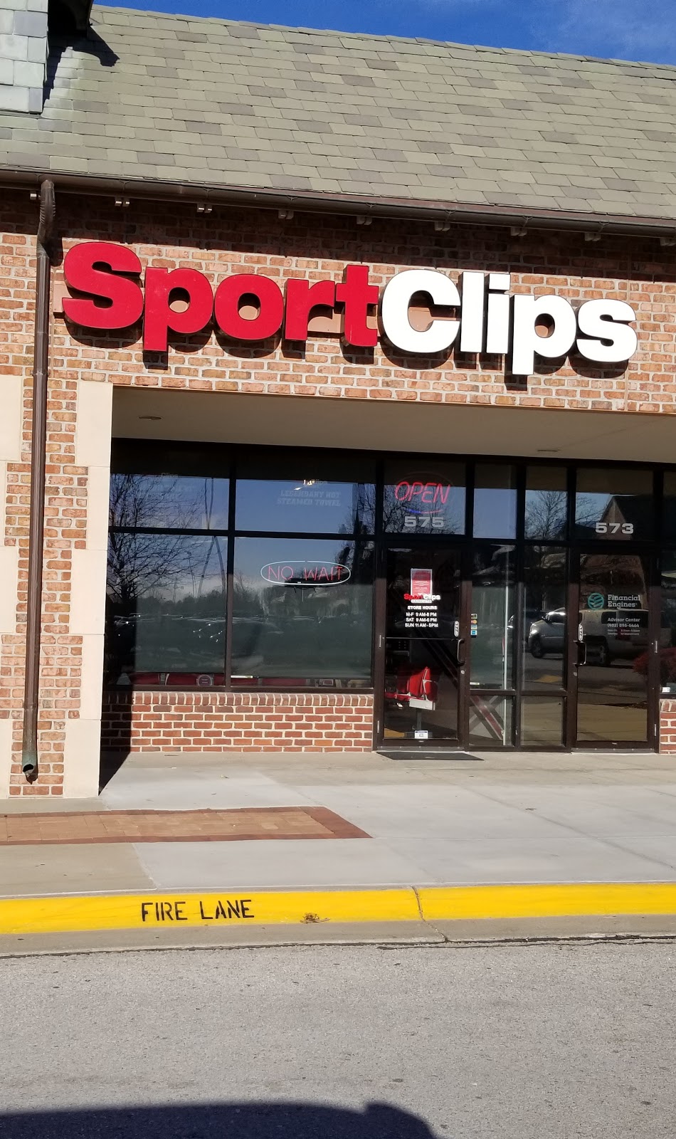 Sport Clips Haircuts of Pepperwood | 575 N 155th Plaza, Omaha, NE 68154, USA | Phone: (402) 505-9831