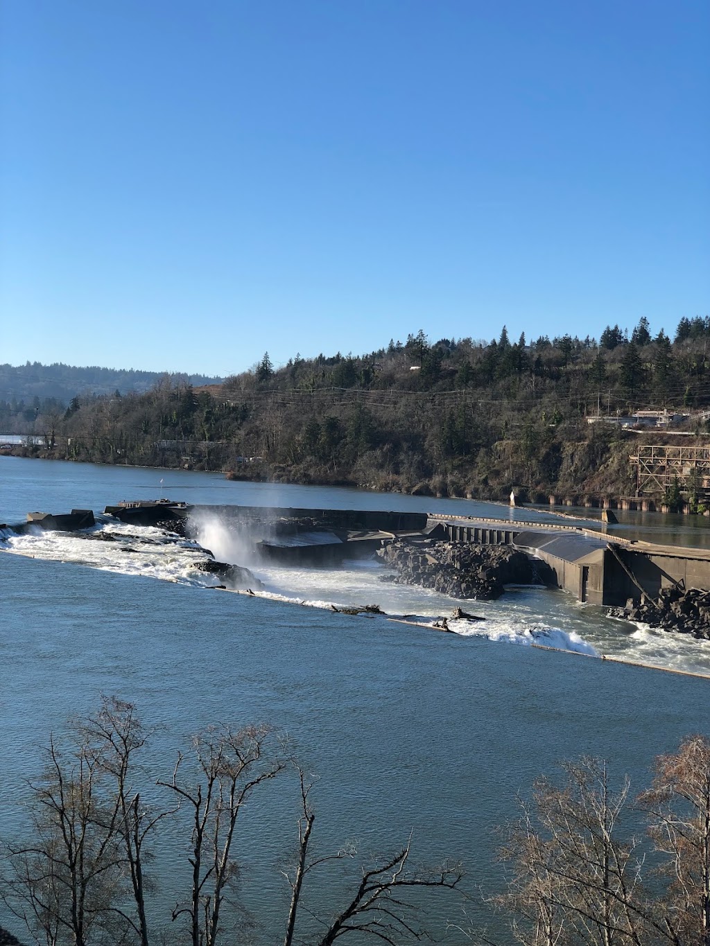 Willamette Falls Community Hospital Heliport | 1506 Division St, Oregon City, OR 97045, USA | Phone: (503) 692-3300