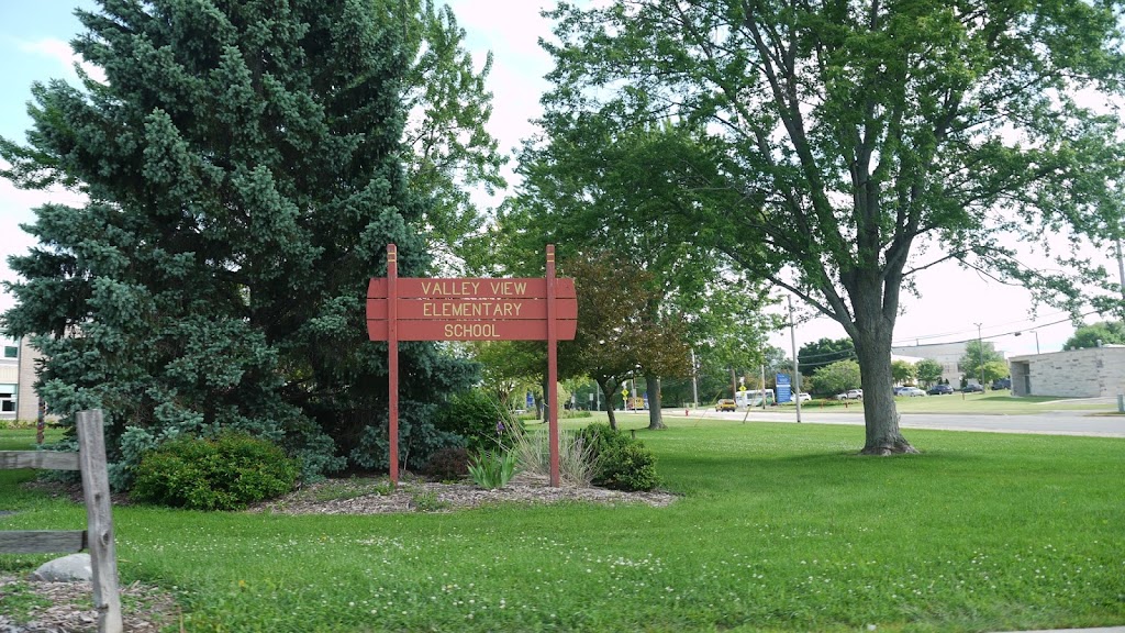 Valley View Elementary School | W180N8130 Town Hall Rd, Menomonee Falls, WI 53051, USA | Phone: (262) 250-2620