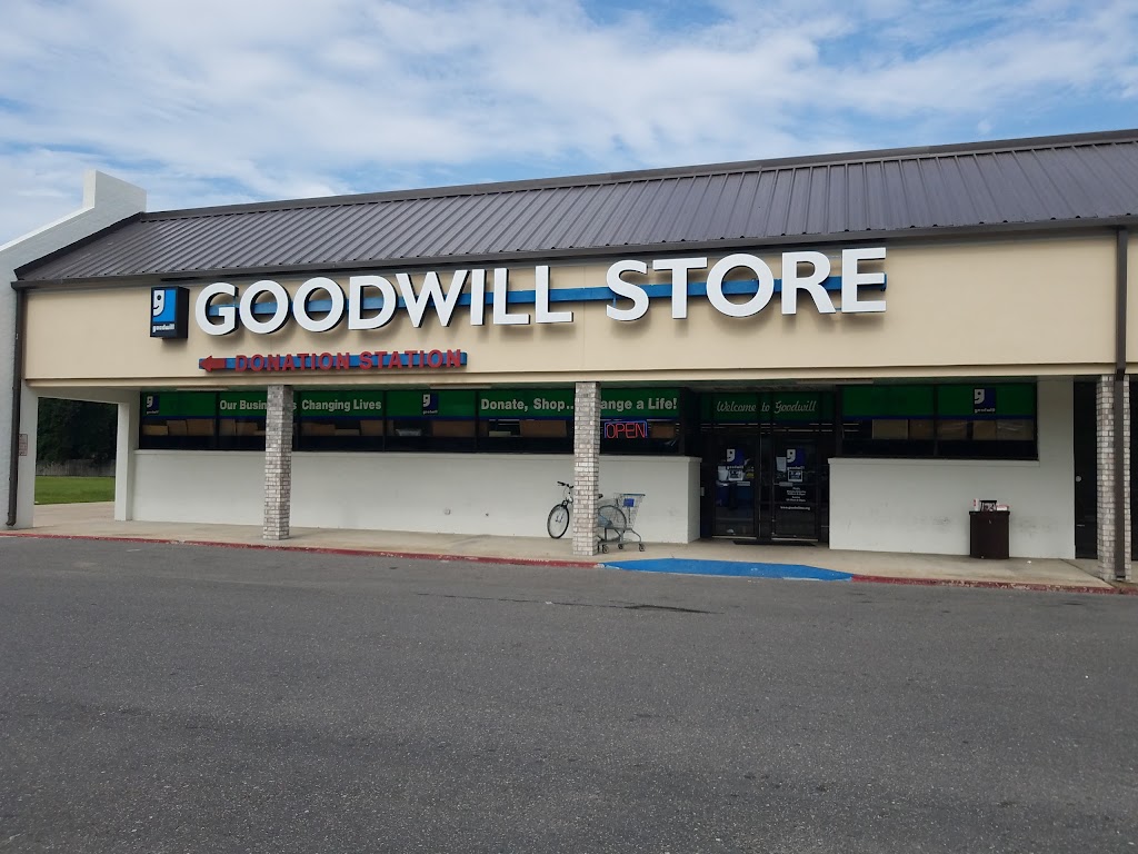 Goodwill Industries of Southeastern Louisiana | 29770 Walker South Rd, Walker, LA 70785, USA | Phone: (225) 667-3668