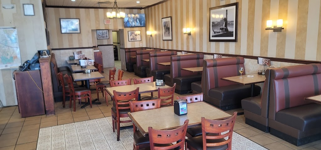 Umberto’s Pizzeria | 64 Manetto Hill Rd, Plainview, NY 11803, USA | Phone: (516) 433-4999