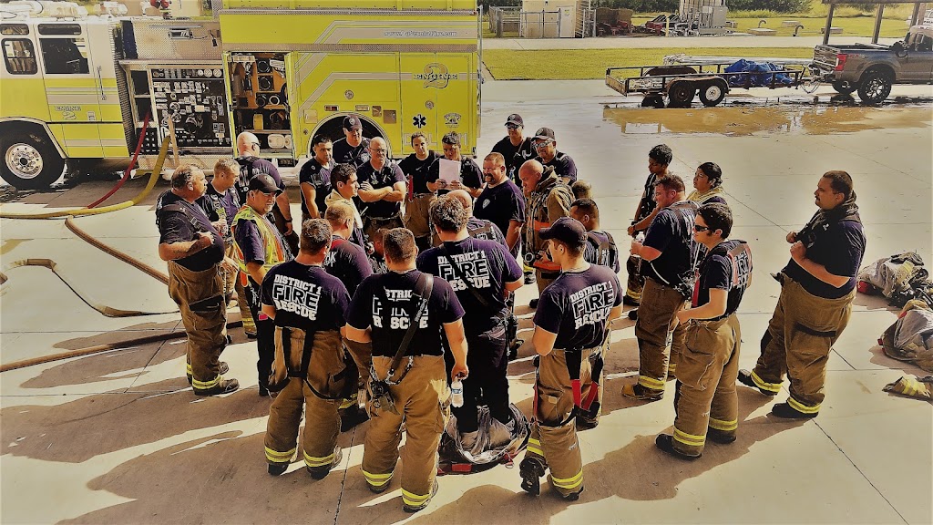 La Vernia Fire Department/District 1 Fire | 12190 U.S. Hwy 87 W, La Vernia, TX 78121, USA | Phone: (830) 779-2438