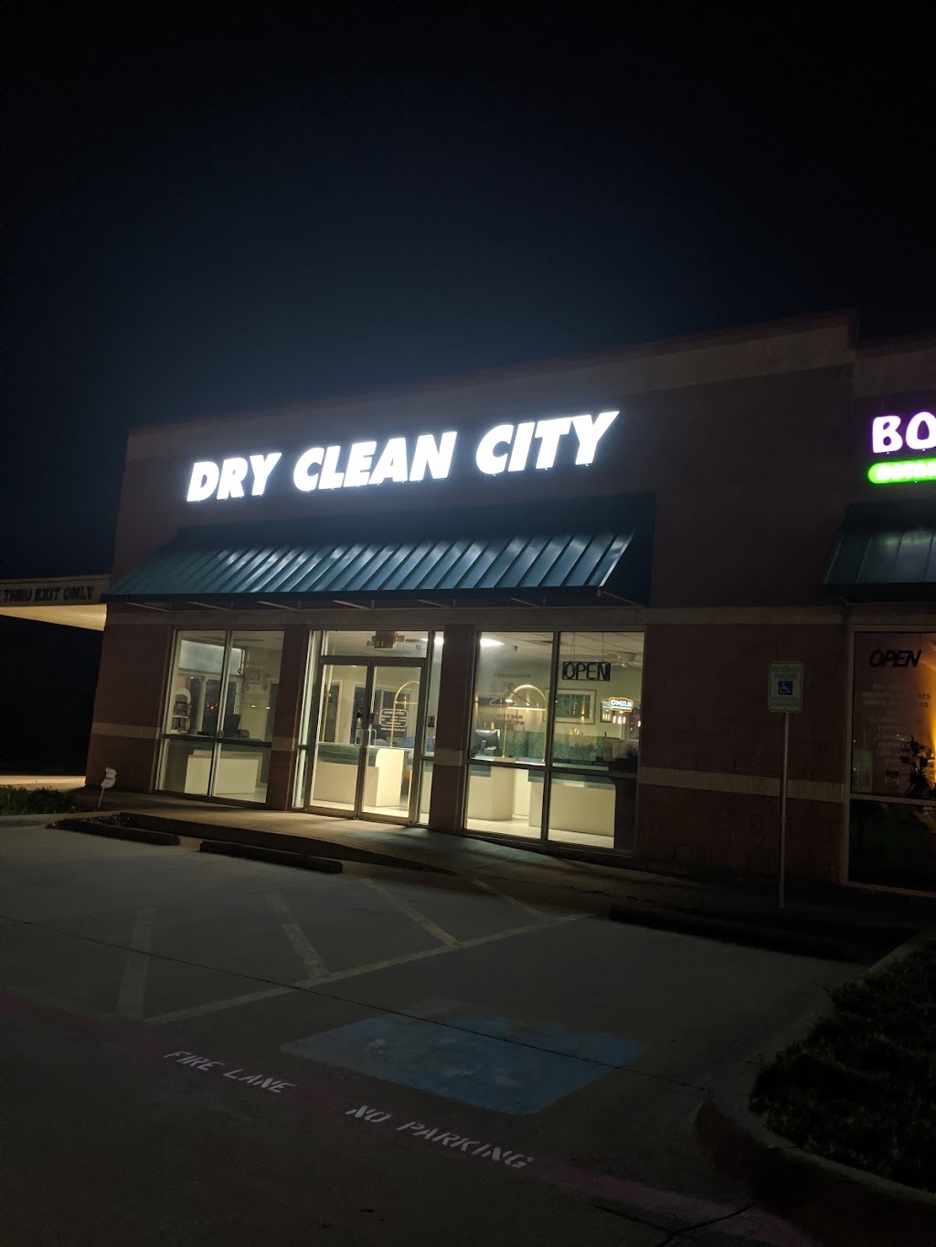 P-D-Q Dry Clean City | 8401 Davis Blvd, North Richland Hills, TX 76182, USA | Phone: (817) 503-7788