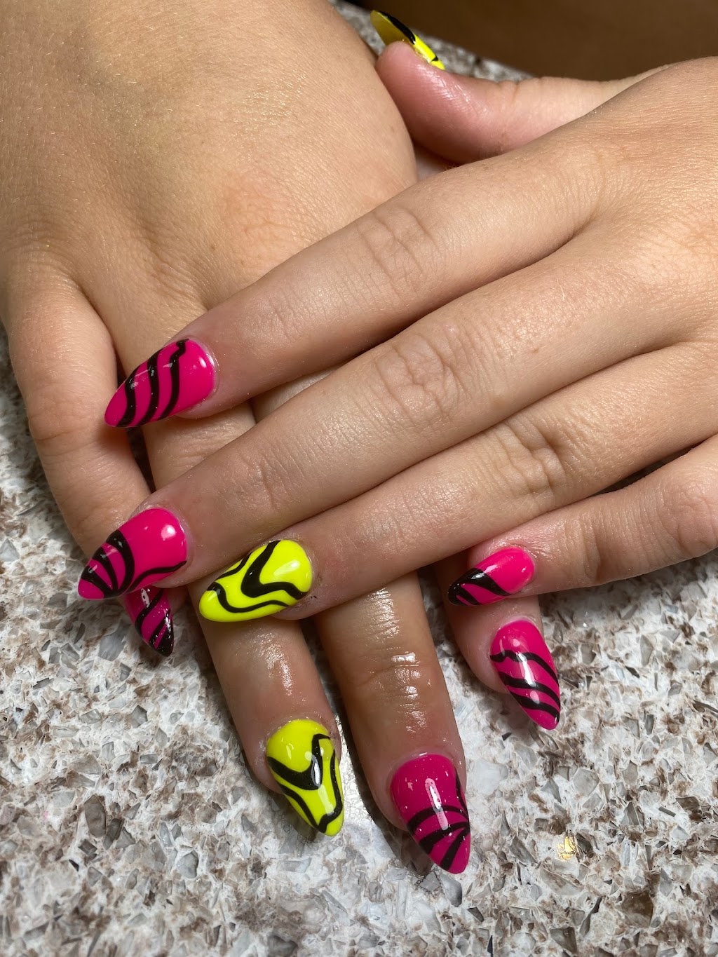 Glamour Nails | 3811 Center Rd, Brunswick, OH 44212, USA | Phone: (330) 220-5876