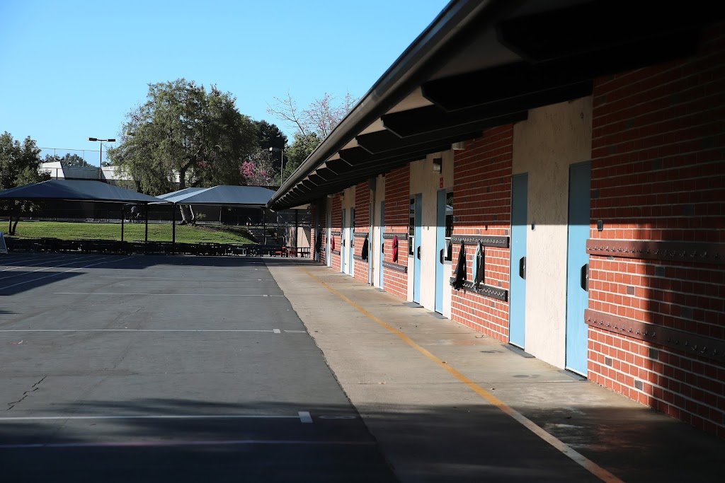 University Park Elementary School | 4572 Sandburg Way, Irvine, CA 92612, USA | Phone: (949) 936-6300