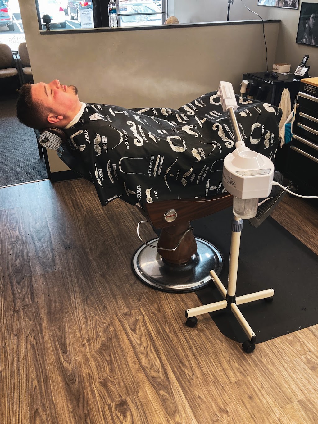 Barbers Choice | 5681 Geneva Ave N, Oakdale, MN 55128, USA | Phone: (651) 777-0776