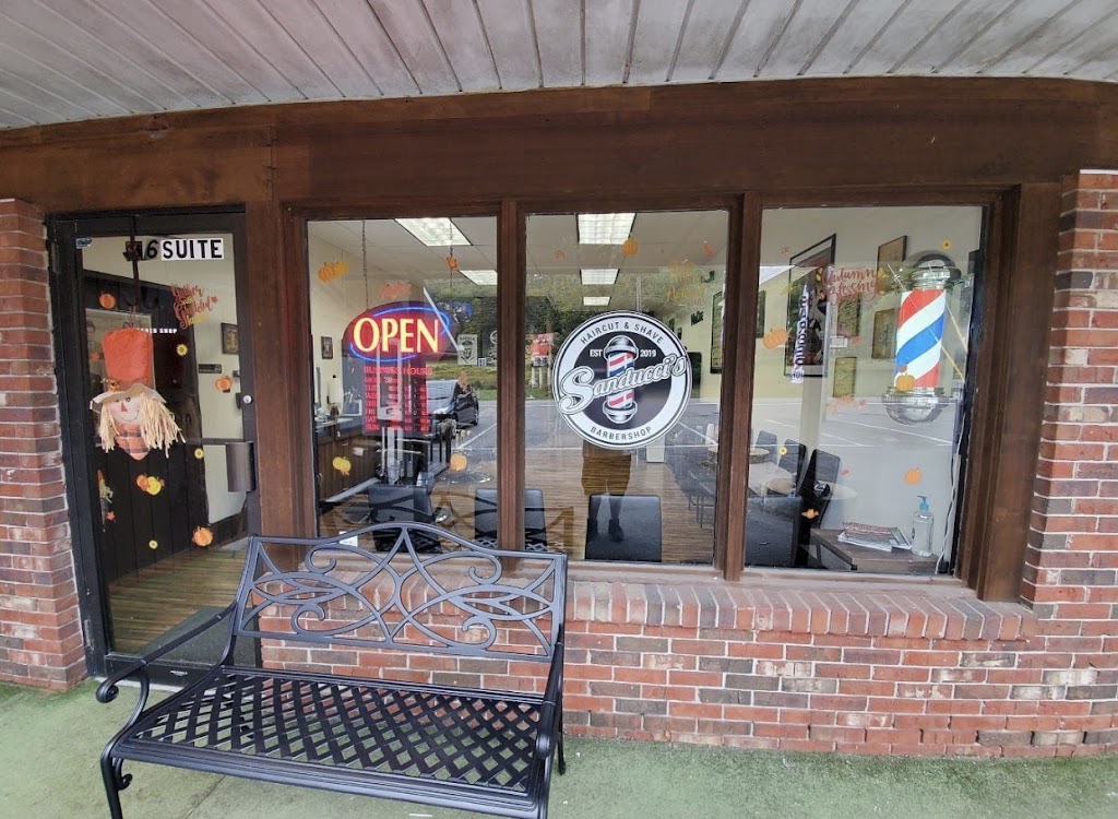 Sanducci’s Barbershop | 586 Route 6 and, US-209, Milford, PA 18337, USA | Phone: (570) 409-6554