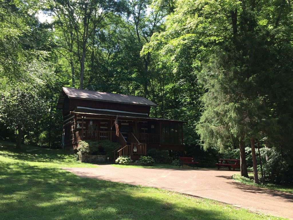 The Cabin at Cedar Run Farm | 5330 Old Harding Rd, Franklin, TN 37064, USA | Phone: (615) 799-9391