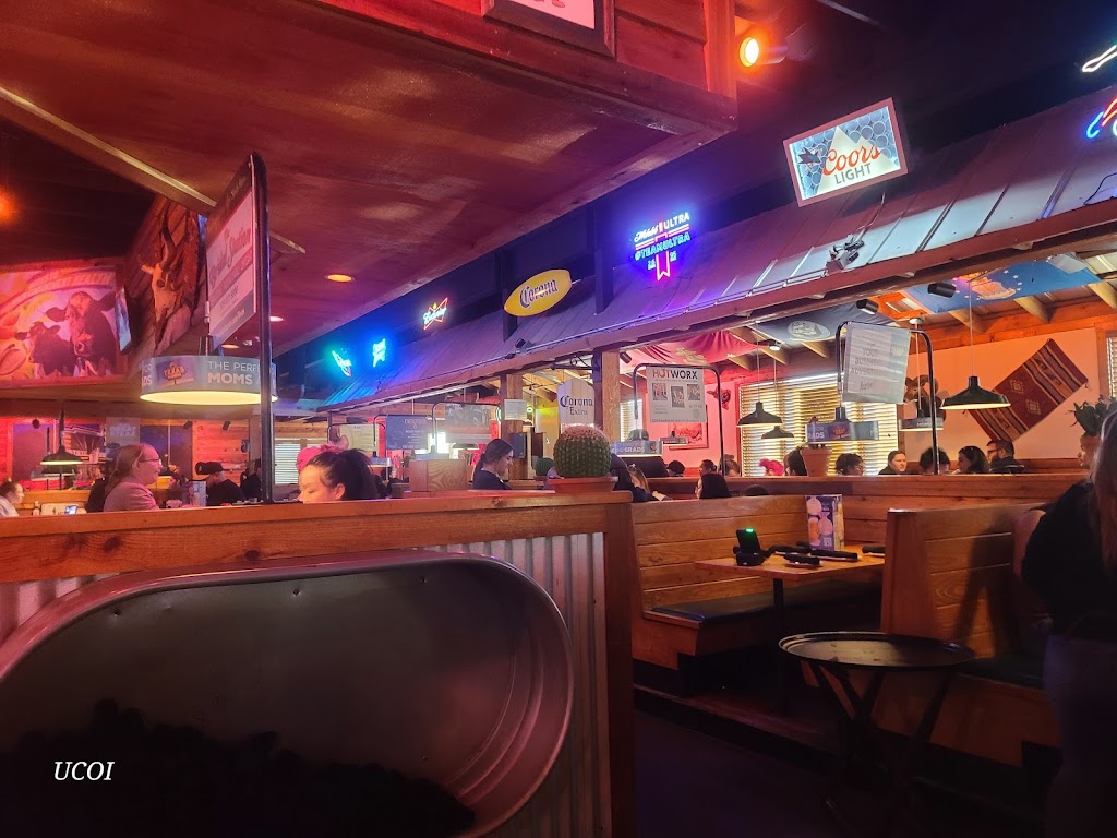 Texas Roadhouse | 3037 Sisk Rd, Modesto, CA 95350, USA | Phone: (209) 579-9201