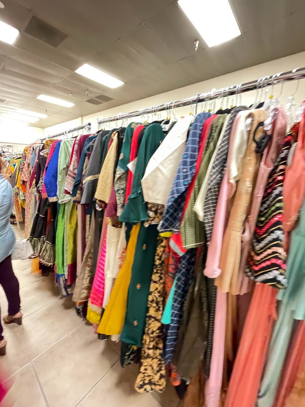 KURTI CONNECTION | 394 W Half Day Rd, Buffalo Grove, IL 60089, USA | Phone: (847) 383-6724