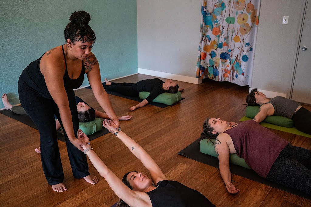 The Yoga Room | 4153 N Thomas Ave, Minneapolis, MN 55412, USA | Phone: (612) 310-8683