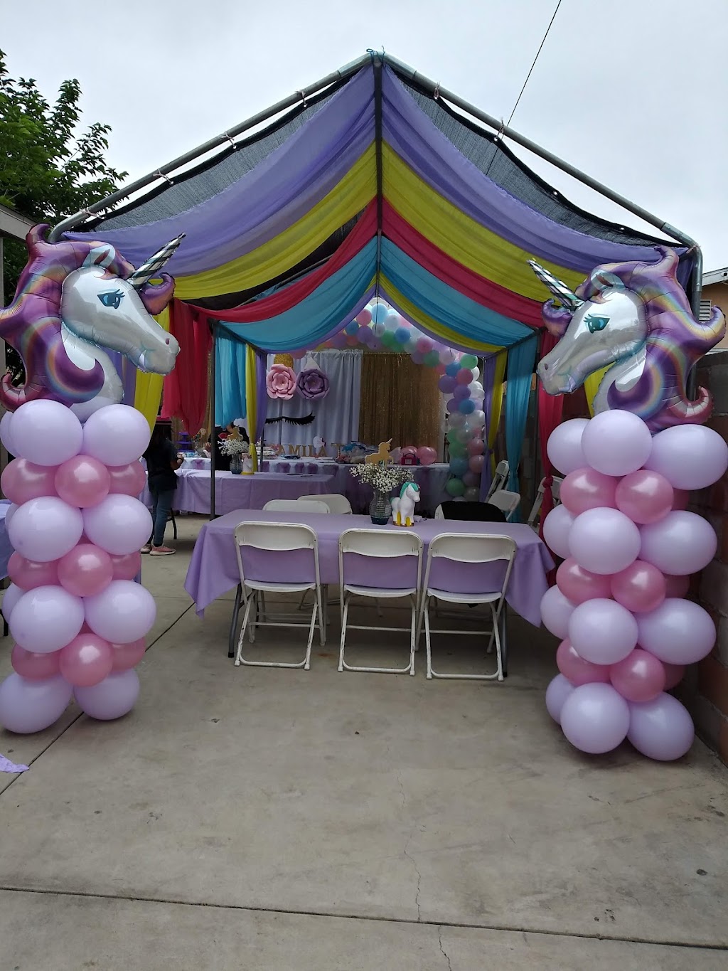 Todo Para Su Party | 10757 Glenoaks Blvd, Pacoima, CA 91331, USA | Phone: (818) 310-6343