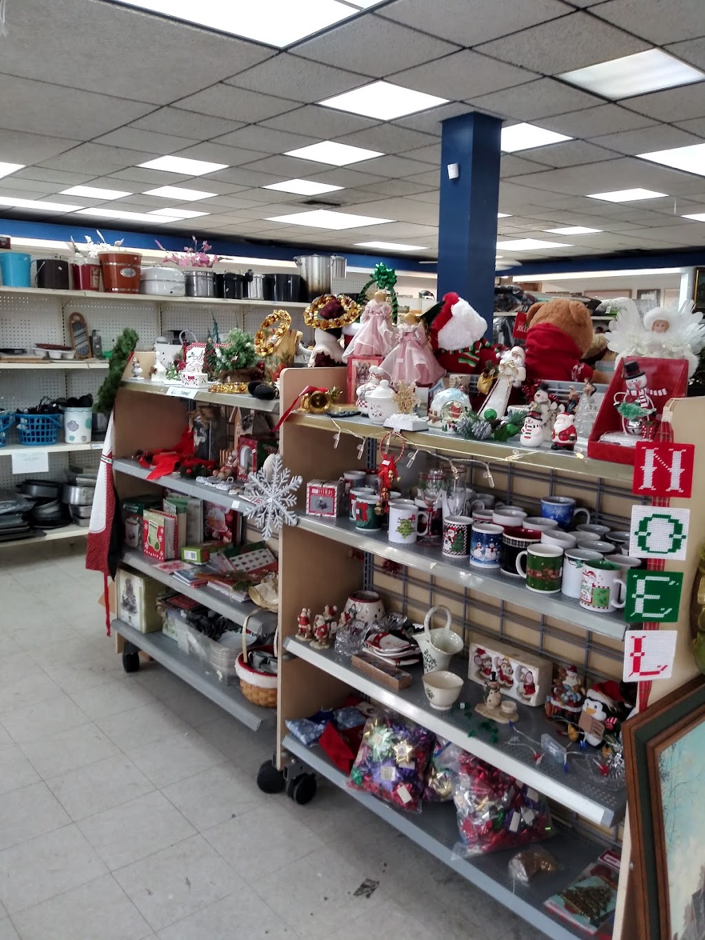 Bargain Hunterz Dollar Store Thrift Store | 6607 US-19, New Port Richey, FL 34652, USA | Phone: (727) 657-5049