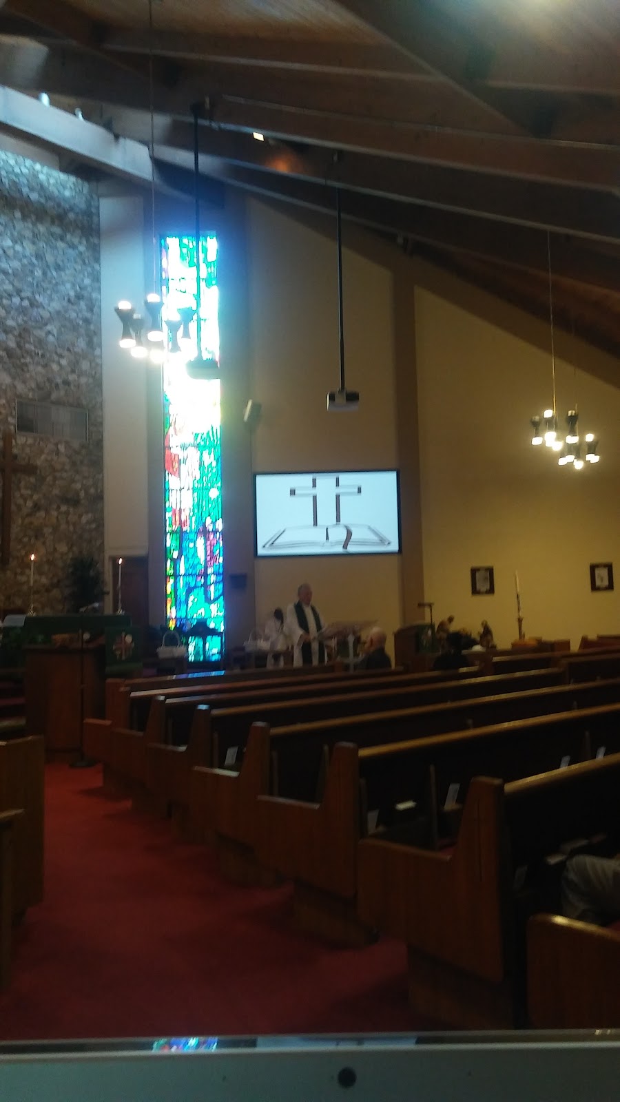 Holy Family Episcopal Church | 1010 N Hiawassee Rd, Orlando, FL 32818, USA | Phone: (407) 293-2236