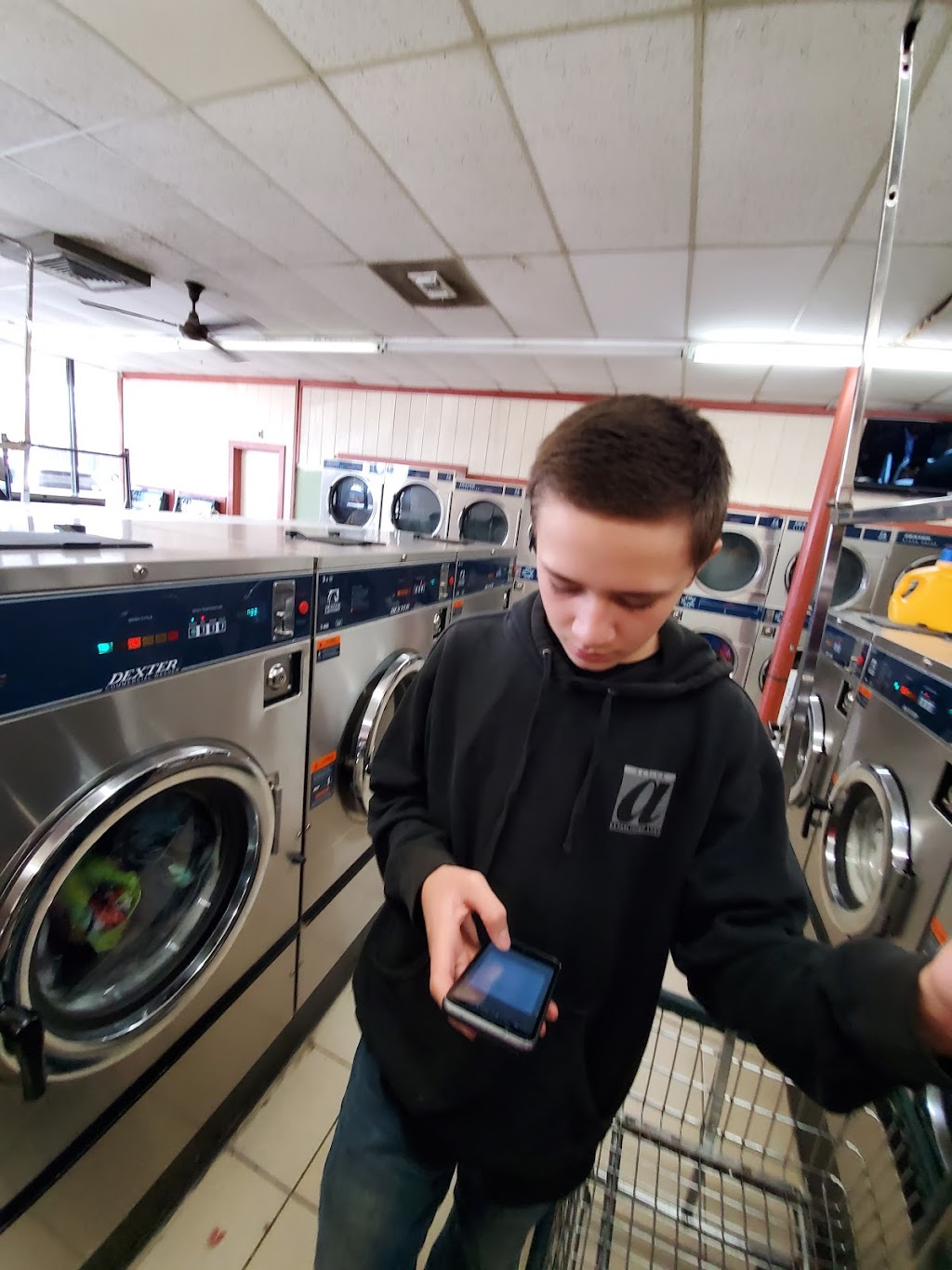 EZ Wash Laundry | 915 W Parker Rd Ste 327, Plano, TX 75023, USA | Phone: (972) 398-1337