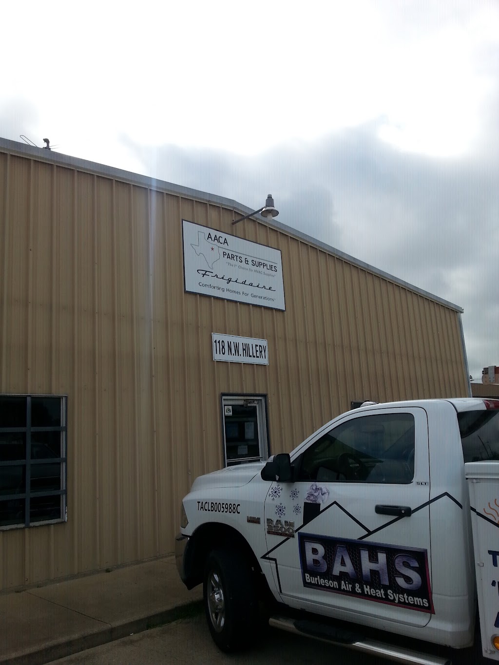 AACA Parts & Supplies | 118 NW Hillery St, Burleson, TX 76028, USA | Phone: (817) 295-4911