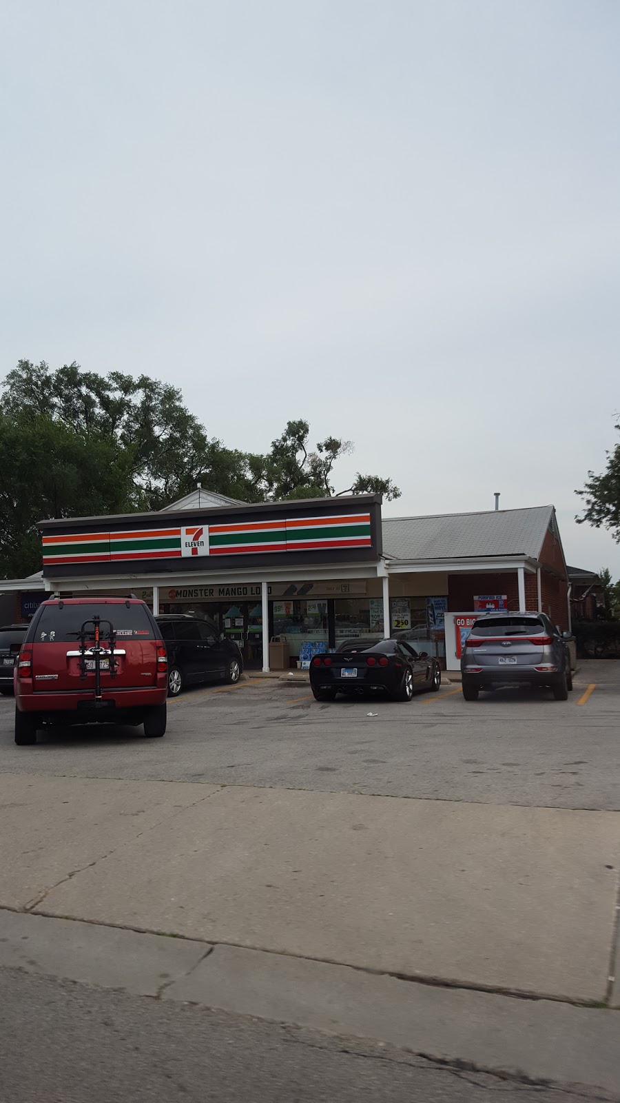 7-Eleven | 10301 S Sawyer Ave, Chicago, IL 60655, USA | Phone: (773) 779-2091